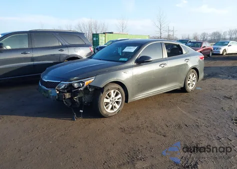 2016 Kia Optima Lx z USA, uszkodzony, nr VIN KNAGT4L39G5079620